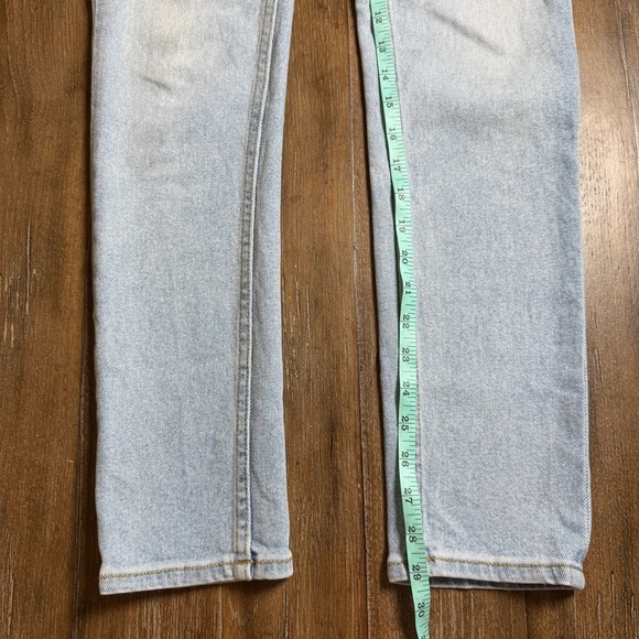 Re/Done High Rise Jeans Women’s 26 Long Light Blue Wash Slim Straight - Picture 7 of 11